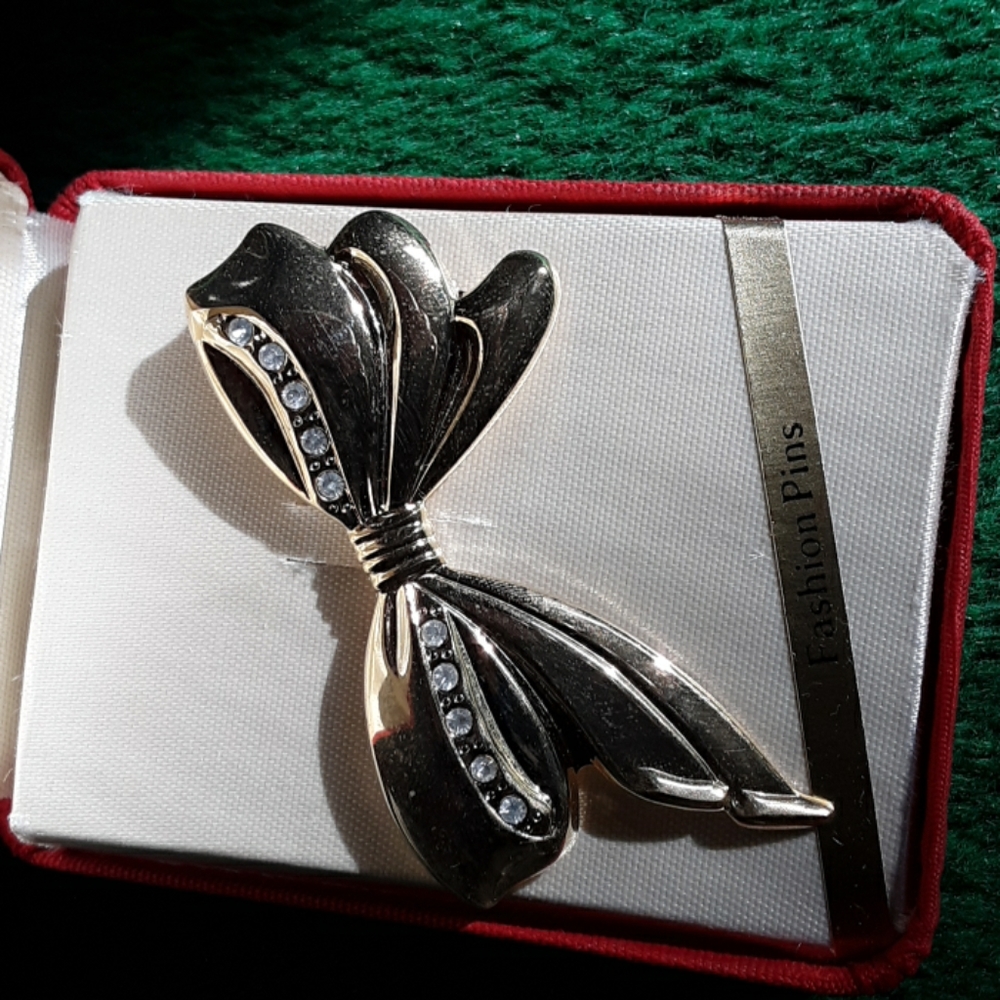 Vintage brooch